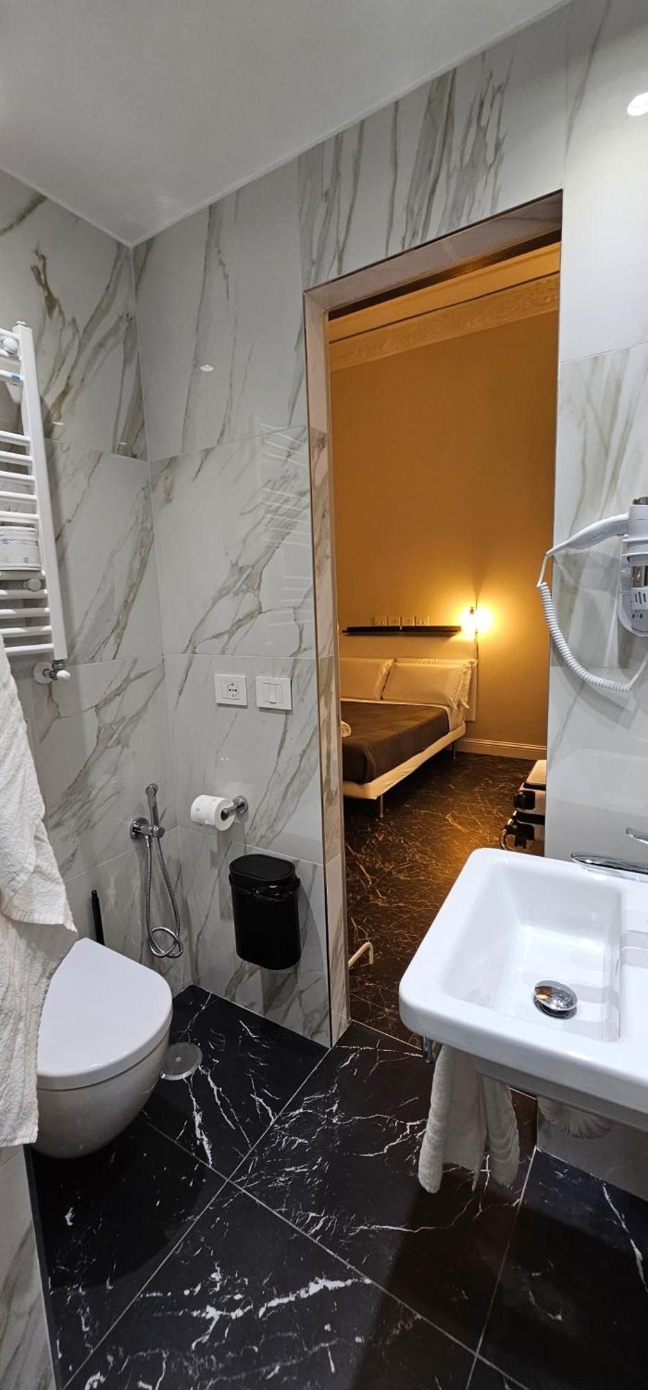 Room Roma Nazionale Exterior foto